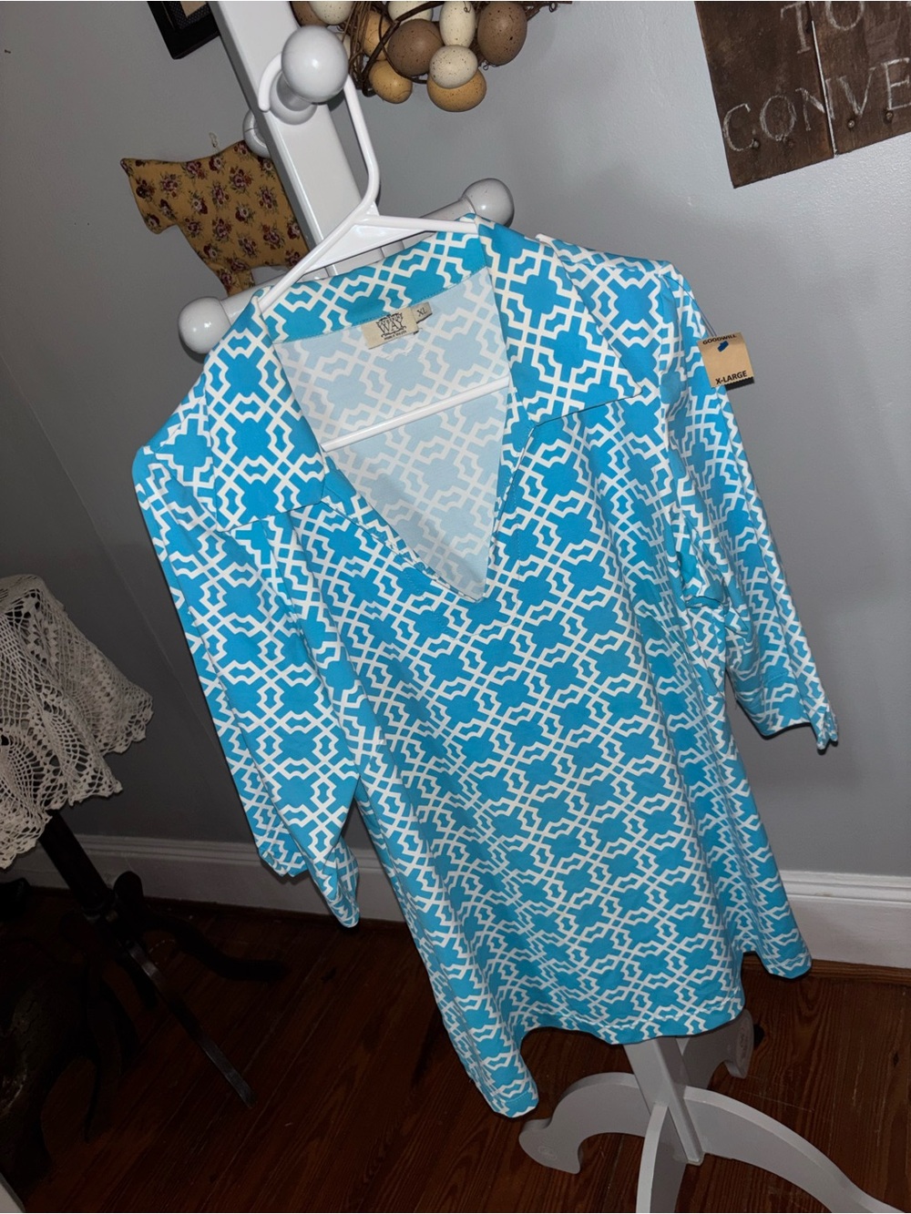 Katherine way Ogee XL tunic Blue & White Geometric